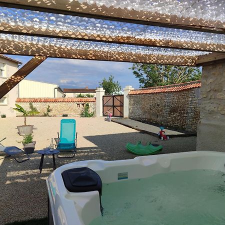 Gite Le Relais Du Mardelon Messeme Eksteriør billede